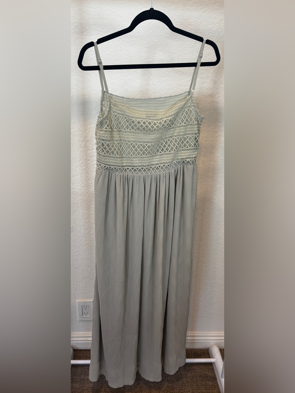 Miou Muse Midi Sun Crepe Green/Gray Summer Cruise Vacation Dress Size Medium